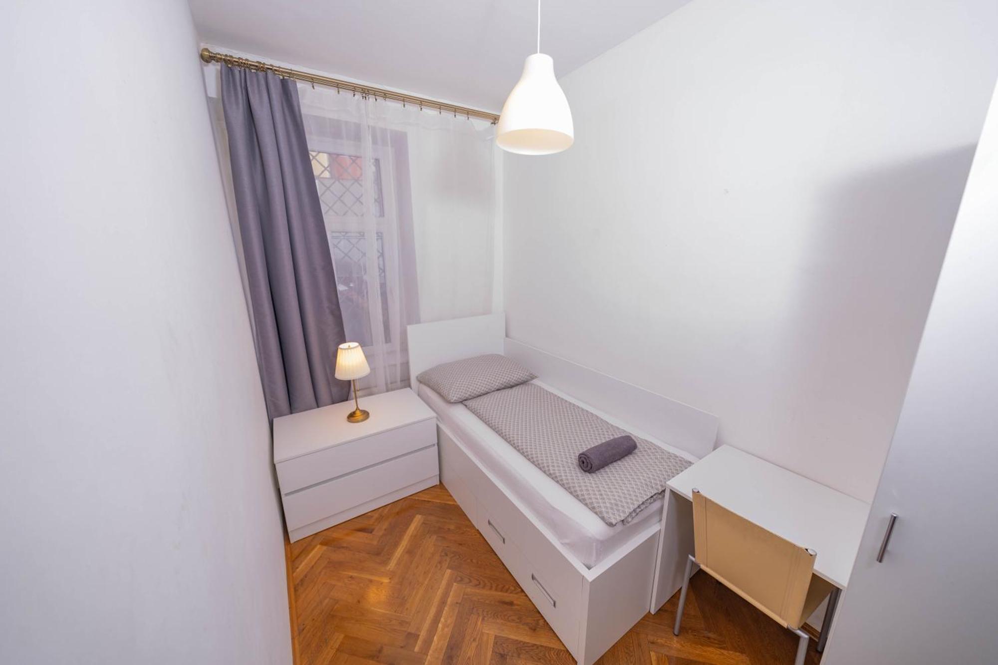 1 Bob's - 2 Bedrooms And Living Appartement *
